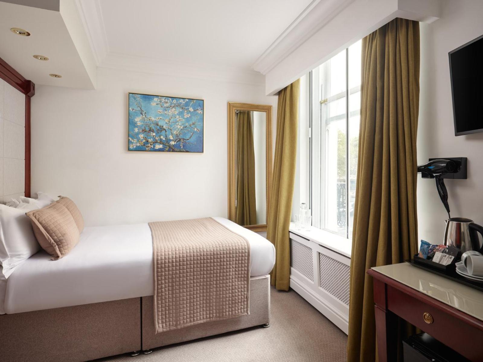 Small Double Room